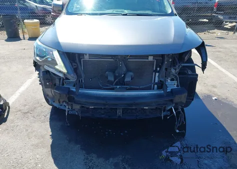 2018 Nissan Pathfinder Platinum из США, поврежденный, VIN 5N1DR2MN5JC664735